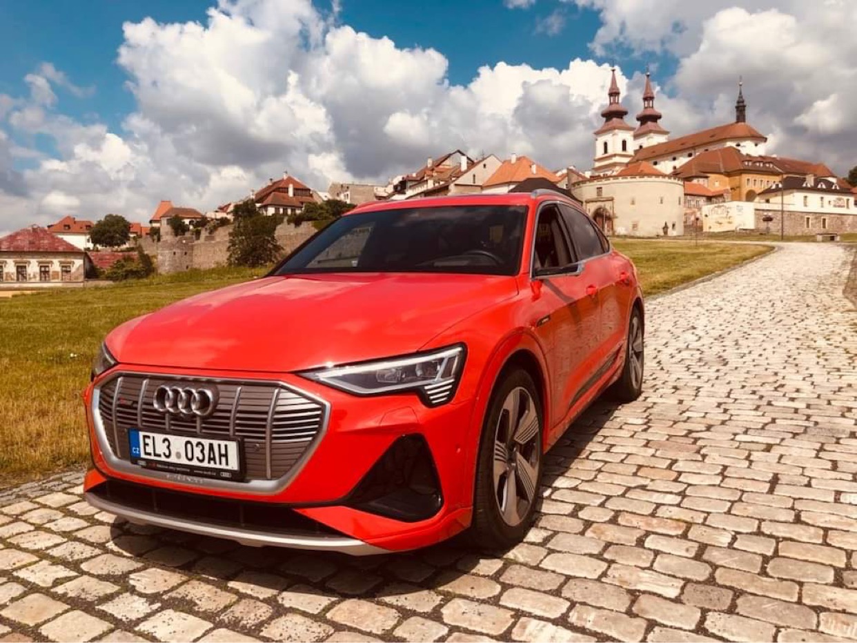 Audi E-tron