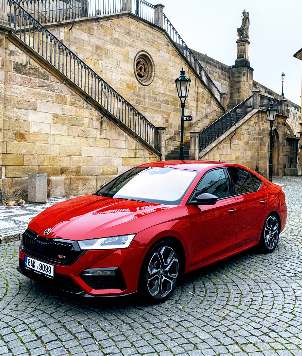 Škoda Octavia IV RS  🇨🇿Car rental Prague EASY